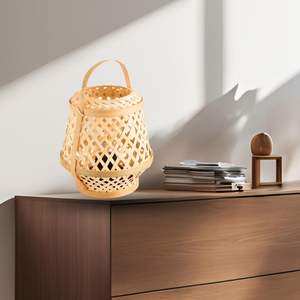 Lámpara de Mesa de Ratán Diseñada para Hoteles y Decoración del Hogar con Tejido de Ratán Duradero e Iluminación Ambiental Cálida - Product Image 2