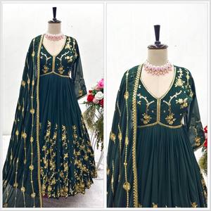Designer Party Wear Aliya Corte Vestido De Diseñador Con Pent Dupatta - Product Image 4