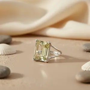 Anillo de Cóctel Moderno con Circonita Corte Esmeralda, Plata 925 con Baño de Rodio, Engaste de Garras, Joyería Clásica Geométrica para Mujer, Certificada IGI - Product Image 3