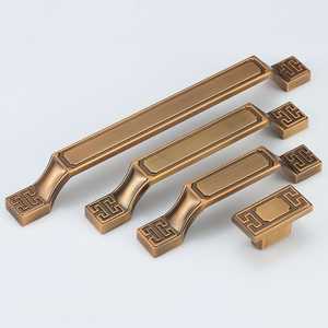 Poignée de traction élégante en laiton poli la plus vendue, parfaite pour les portes d'entrée principale ou les portes disponibles en vrac - Product Image 1