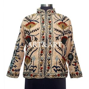 Chaqueta Acolchada de Algodón 100% Ecológica, Bordada a Mano con Diseño Vintage Suzani, Ropa Exterior Étnica Bohemia para Mujer - Product Image 2