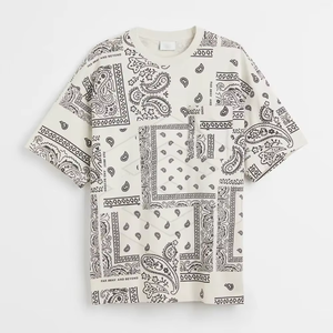 เสื้อยืดโอเวอร์ไซส์แขนสั้นคุณภาพสูงสำหรับผู้ชาย ผลิตจากโพลีเอสเตอร์/คอตตอน แห้งเร็วและระบายอากาศดี บริการ OEM - Product Image 2