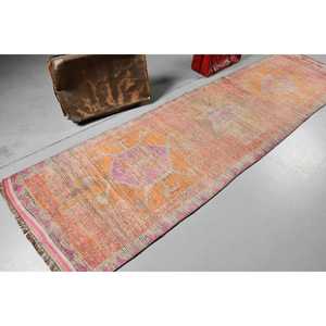 Alfombra de 3x11.6 pies, Alfombra Turca Herki, Alfombra Vintage de Lana Naranja con Diseño de Camuflaje - Product Image 2