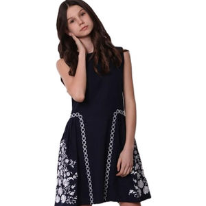 Vêtements de fête pour femmes, mode de créateur, broderie florale sans manches, col rond, Mini longueur, prix bas - Product Image 1