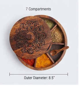 Boîte à épices ronde en bois à 7 compartiments avec couvercle sculpté et cuillère, design bohème, récipient alimentaire - Product Image 1