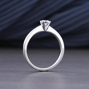 Bague de fiançailles personnalisée en diamant blanc 1 TCW ronde taille brillante CVD/HPHT or blanc 14kt/18kt excellente taille - Product Image 2