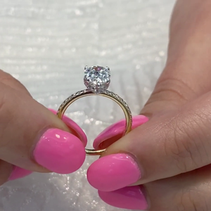 Anillo de Compromiso con Diamante de Laboratorio Certificado por IGI, 2.00 Quilates, Corte Pera, Claridad VVS, Halo Oculto, Opciones en Oro - Product Image 3
