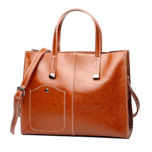 Sac à main pour femmes à bas prix, grand sac à main en cuir noir décontracté et fonctionnel avec fermeture éclair sur le devant, mode vintage en PU - Product Image 2