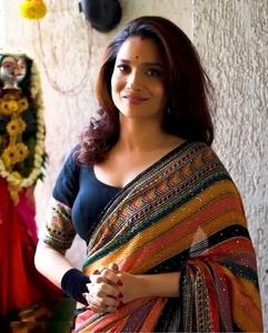 La mayoría de las ventas Heavy Georgette Saree Tradicional de lujo con Fancy Zari & Thread Work Diseñador de impresión digital Party Wear Saree - Product Image 1