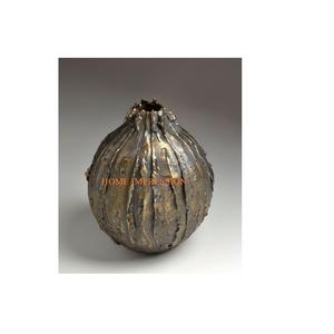 Vases à fleurs de table de luxe en laiton en métal de la meilleure qualité Conception merveilleuse de vases et pots de fleurs intérieurs et extérieurs en Inde - Product Image 1