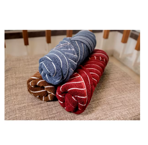 Serviette de voyage compacte à séchage rapide pour la randonnée, le camping, les voyages à la plage et les séances d'entraînement en salle de sport, tissu léger - Product Image 5