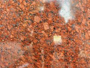 Monuments en granit naturel rouge impérial poli, élégants et haut de gamme, pour les villas modernes et les applications de parcs - Product Image 4