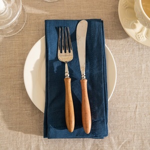 Ensemble de serviettes en lin doux lavé à la pierre, style européen, bio, faites à la main, taille et couleur personnalisées, logo personnalisé, Mi Enterprises Home Dining - Product Image 3