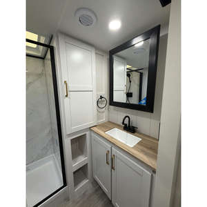 Remolque de Viaje Cómodo para 6 Personas, Modelo 2026 EAGLE SLE 28BHU, de Aluminio - Product Image 5