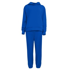Ensemble de survêtement oversize personnalisé avec logo OEM pour femme, comprenant un sweat à capuche ample et un pantalon de jogging à cordon, en tissu éponge anti-boulochage, tenue décontractée deux pièces - Product Image 1