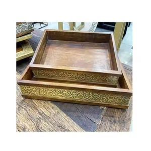 Nouvel arrivage d'ustensiles et de vaisselle pour hôtels Plateau de service de forme ronde en marbre et métal de qualité supérieure - Product Image 4
