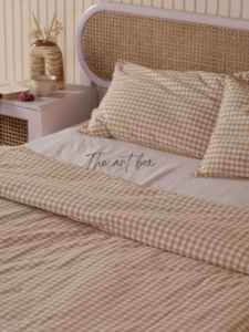 Ensemble de linge de luxe motif rayé housse de couette et literie Offre Spéciale caractéristiques pliées pour la maison ou le mariage drap plat inclus - Product Image 6