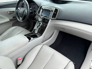 Voiture d'occasion de qualité abordable, Toyota Venza X-LE 2015, conduite à gauche - Product Image 2