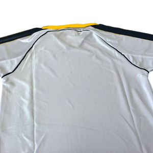 Fabricant de maillots de football rétro, logo brodé en silicone 3D personnalisé, design coupé et cousu, maillots de football vintage - Product Image 4