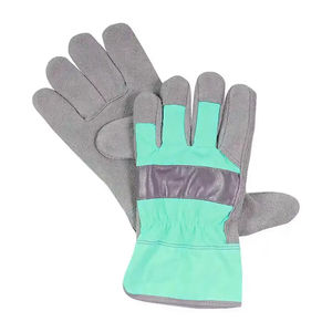 Guantes de trabajo para hombre diseñados para tareas laborales intensivas en almacenes y sitios de trabajo, con ajuste cómodo y protección. - Product Image 3