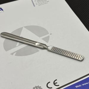 Lima Profesional de Acero Inoxidable para Pedicura, Removedor de Callos, Raspador de Piel Dura, Herramienta Duradera para el Cuidado de los Pies en Casa o en el Salón - Product Image 1