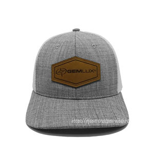 Couleur gris chiné patchs en cuir personnalisés Logo camionneur chapeaux OEM tissu forme structurée mi-profil camionneur casquettes bord pré incurvé - Product Image 1