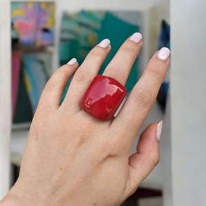 แหวนเรซิ่นอะคริลิกรูปทรงกลม แหวนทำมือ แหวนแห่งความรัก เครื่องประดับสำหรับงานปาร์ตี้ผู้หญิง ขายส่งราคาดีที่สุด - Product Image 3