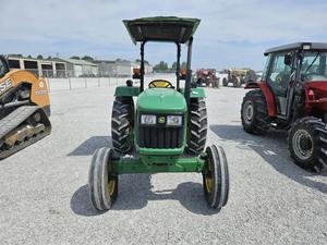 Tractor Agrícola John Deere 5045D de Servicio Pesado 4x4, Alemania, 59 Horas, con Motor, Bomba, Caja de Cambios y Rodamientos - Product Image 4