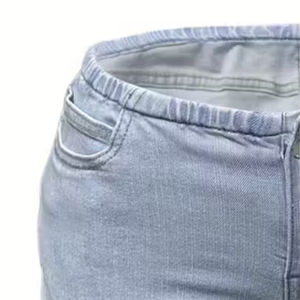 Short en jean bleu pour femme Short en jean 100% coton avec motif de détresse avec logo personnalisé - Product Image 3