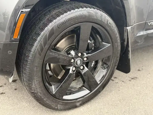 LAND ROVER DEFENDER 110 V8 AWD 2023 SUV DE PRIMERA MANO EN PERFECTAS CONDICIONES - Product Image 2