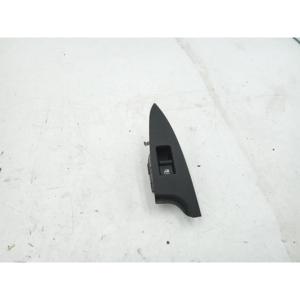ปุ่มควบคุมกระจกหน้าต่างด้านหลังซ้าย ALFA ROMEO Giulietta Serie (940_) (13>) รุ่น 1560947899 - Product Image 1