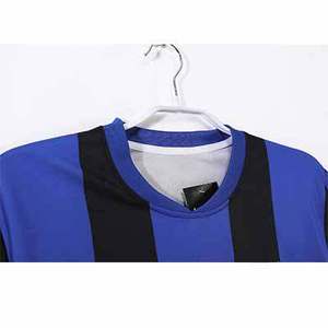 เสื้อฟุตบอลย้อนยุคคุณภาพดีแบบยูนิเซ็กซ์ ทีมฟุตบอลดัง ขายดี สไตล์ฝึกซ้อม ฤดูกาลใหม่ ชุดฟุตบอลอัตโนมัติ - Product Image 3