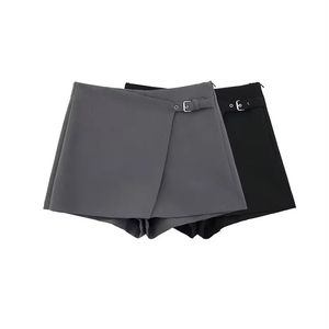 Shorts en cuir de couleur unie femmes vêtements de mode en plein air derniers Shorts classiques respirants pour femmes du Pakistan Shorts personnalisés - Product Image 1