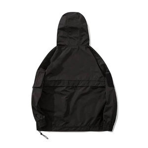 Vente en gros Veste de mode Techwear personnalisée pour hommes Veste coupe-vent Streetwear imperméable à capuche noire respirante OEM - Product Image 2