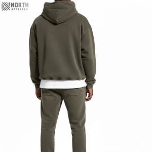 Fabricante de Ropa, Chándal Deportivo Personalizado para Hombre, con Tu Propio Logotipo y Diseño, Conjunto de Chándal Ajustado de Lujo para Hombre - Product Image 2