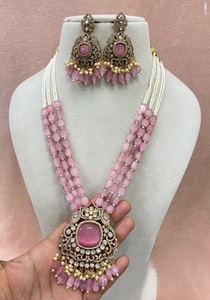 ชุดสร้อยคอชุบทองประดับไข่มุกคุณภาพระดับพรีเมียมพร้อมต่างหูสำหรับงานแต่งงานของผู้หญิงและเด็กผู้หญิง - Product Image 2