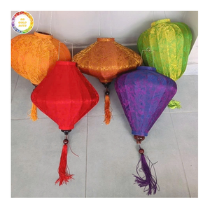 Lanterne en soie pour mariages et événements lanternes décoratives en soie couleurs vives parfaites pour les planificateurs marchés d'exportation en gros en vrac - Product Image 1