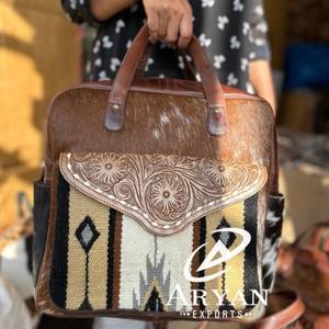 Nuevas y elegantes mochilas de cuero de piel de vaca con herramientas reales a mano, mochilas de cuero talladas con estilo, mochilas de estilo occidental - Product Image 1