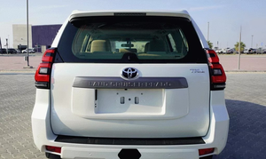 Toyota PRADO 2.8L TX.L AUTOMÁTICO SUV 2023 Usado en Excelentes Condiciones, Bajo Kilometraje, Sin Problemas Mecánicos, Listo para Conducir - Product Image 3