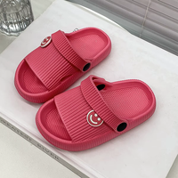 Claquettes pour enfants et adultes, antidérapantes, à semelle texturée, avec bride arrière, pour la plage, la piscine, la maison