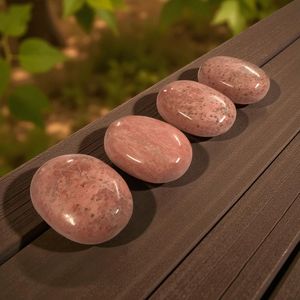 ลูกบอลและลูกโลกทูไลต์สีชมพูธรรมชาติขายส่ง |   คริสตัลบำบัดขัดเงาเพื่อพลังงานแห่งความรัก การทำสมาธิเรกิ และการบรรเทาความเครียด - Product Image 2