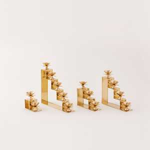 Escalera de latón Diyas Elegantes elementos decorativos de latón pulido para escalera en tamaños pequeños a extragrandes - Product Image 4