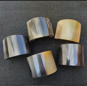 Porte-serviettes ethnique en corne Table à manger Décorations de mariage Porte-serviettes en corne - Product Image 1