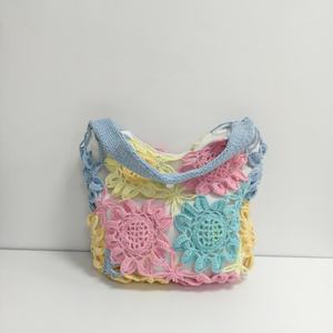 Bolso de Ganchillo Hecho a Mano, Colores Pastel, Diseño Floral, Bolso de Playa de Verano, Bolso de Hombro de Ganchillo, Bolso de Ganchillo Único - Product Image 3