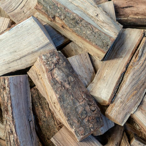 Bois de chauffage de qualité supérieure séché au four / Bois de chauffage en chêne / Bois de chauffage en hêtre - Product Image 1
