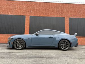 Ford Mustang Dark Horse 2024, Transmisión Manual de 6 Velocidades, Kit de Supercargador Whipple Stage 2, Asientos de Cuero, Euro VI, 5 Bolsas de Aire - Product Image 4