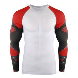 OEM Rash Guard pour homme de qualité supérieure, respirant, 220g, manches longues, imprimé par sublimation, polyester, pour la salle de sport, le fitness, le surf, la plongée - Product Image 1