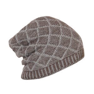 Bonnet d'hiver personnalisé par le fabricant, bonnet en tricot confortable à carreaux de haute qualité, vente en gros de bonnets d'hiver pour hommes et femmes - Product Image 3