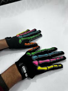 Gants de football américain personnalisés de marque Gants de réception de football résistants à l'usure pour adulte Service OEM avec fonction collante - Product Image 4