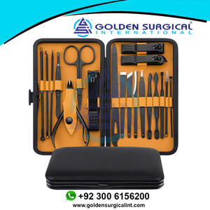 Kit de manucure et pédicure professionnel de 19 pièces, coupe-ongles en acier inoxydable de qualité supérieure avec étui de voyage portable, soins personnels des pieds - Product Image 6